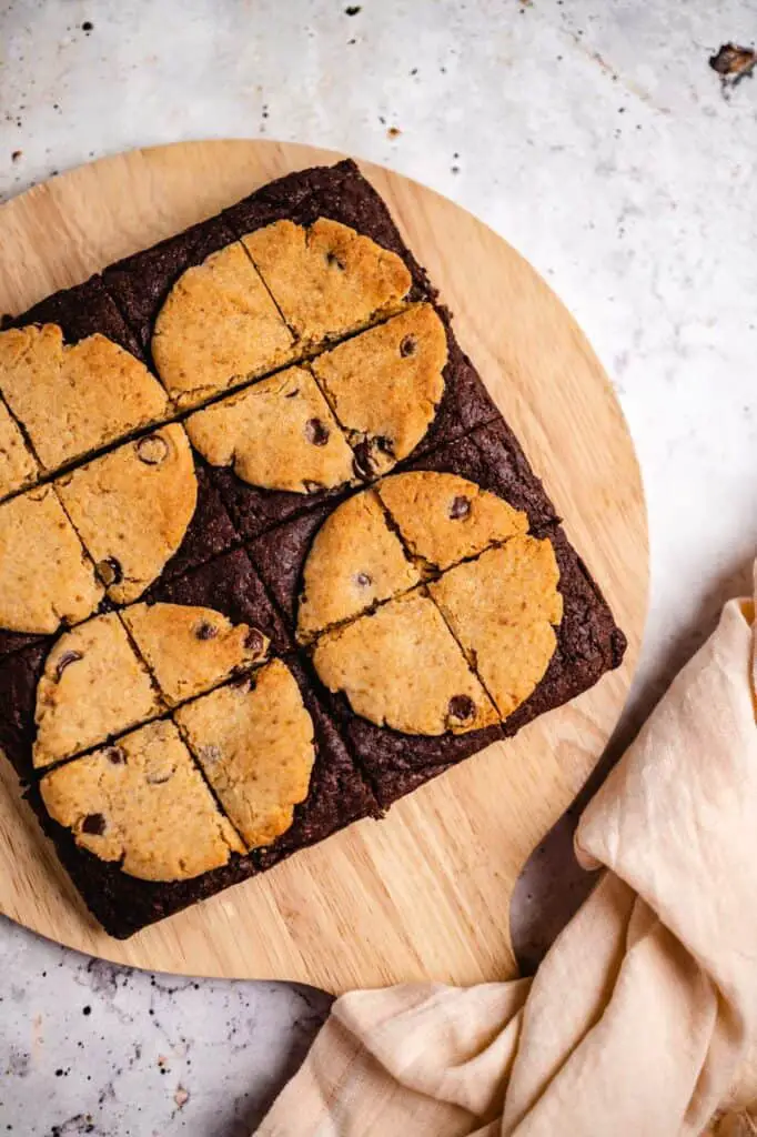 Vegane und glutenfreie Cookie Brownies