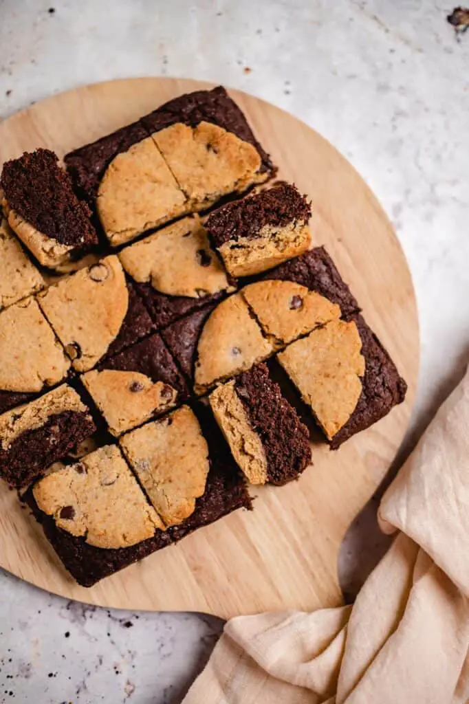 Vegane und glutenfreie Cookie Brownies