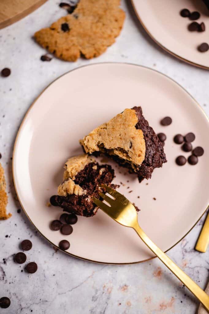 Vegane und glutenfreie Cookie Brownies