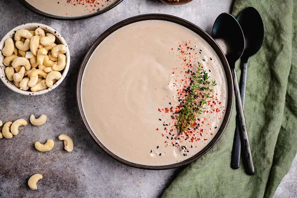 Cremige vegane Pilzsuppe (30 Minuten) gf — VEGANE VIBES