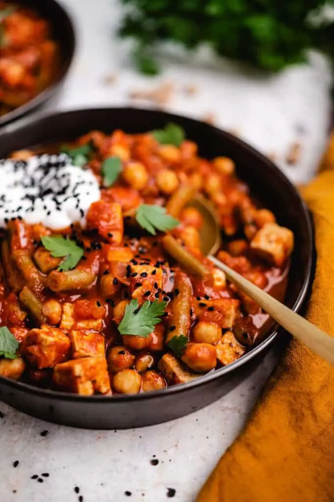 Stew with tofu and harissa (vegan &amp; gf)