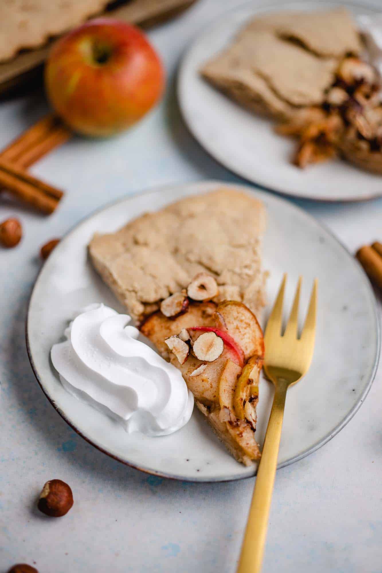 Apfel Galette (vegan &amp; glutenfrei) Rezept — VEGANE VIBES