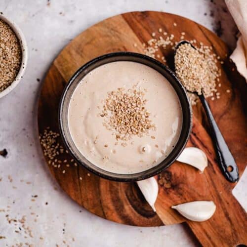 Einraches Tahini Dressing Rezept (vegan)