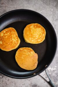 Pancakes rausbraten