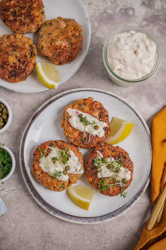 Fischfrikadellen mit Jackfruit und Kichererbsen