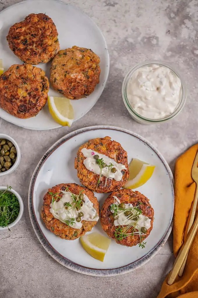 Fischfrikadellen mit Jackfruit und Kichererbsen