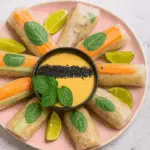 Vegane Sommerrollen mit Alfalfa Sprossen und Cashew Sauce